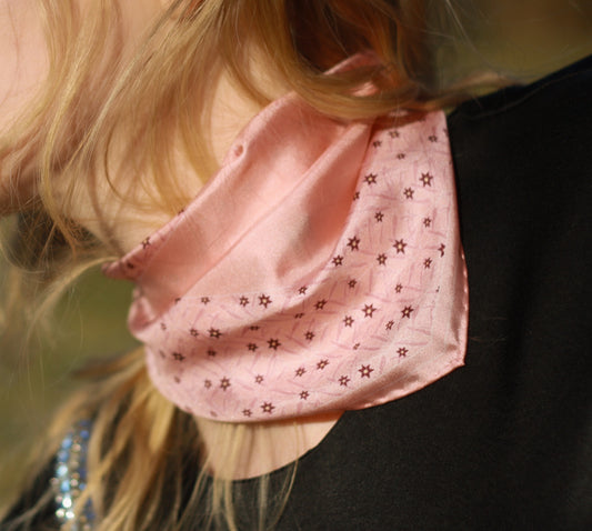 Silk diamond size scarf, Spring Quarts on model